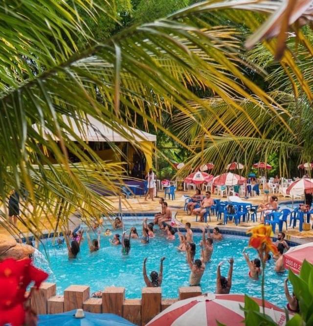 Golden Dolphin Com Cafe Da Manha! Piscinas 24h Aparthotel Caldas Novas