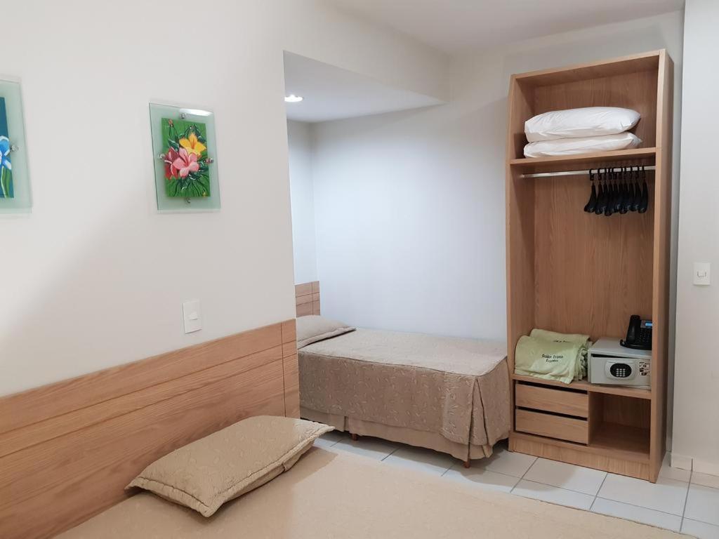 Golden Dolphin Com Cafe Da Manha! Piscinas 24h Aparthotel
