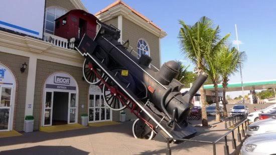 Aparthotel Golden Dolphin Com Cafe Da Manha! Piscinas 24h *