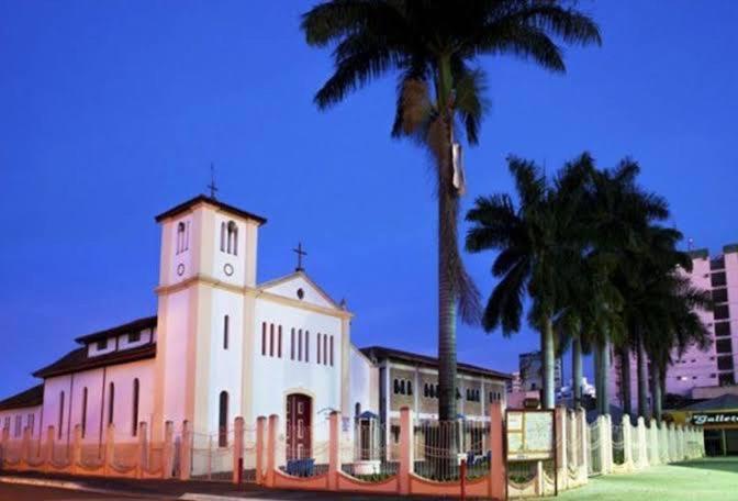 Golden Dolphin Com Cafe Da Manha! Piscinas 24h