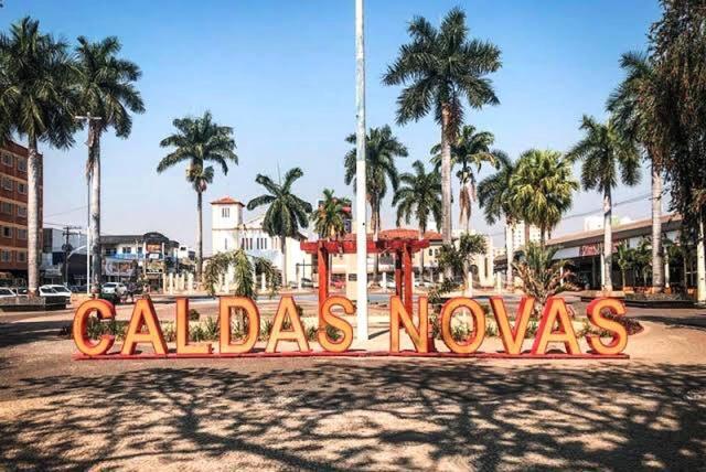 Aparthotel Golden Dolphin Com Cafe Da Manha! Piscinas 24h