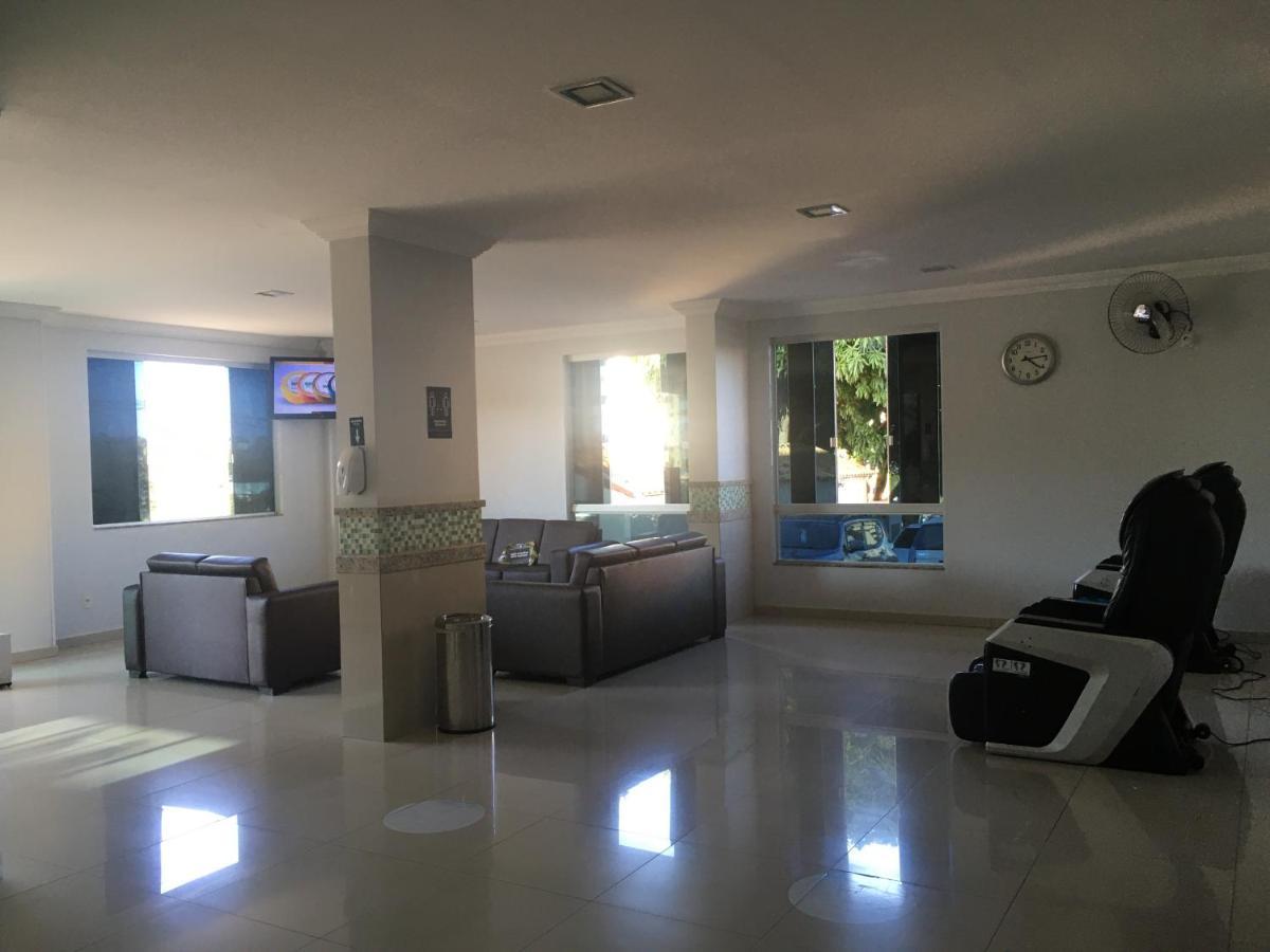 Golden Dolphin Com Cafe Da Manha! Piscinas 24h Aparthotel
