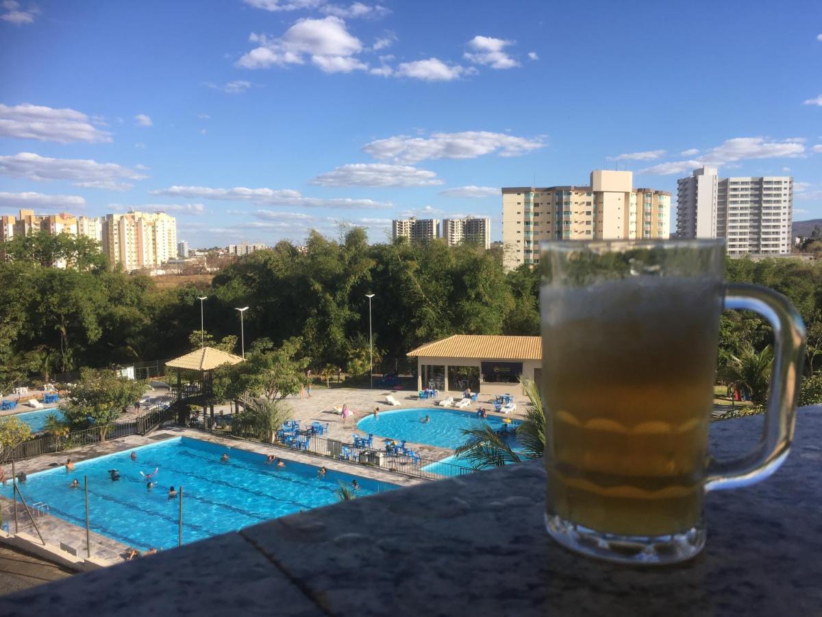 Golden Dolphin Com Cafe Da Manha! Piscinas 24h Aparthotel