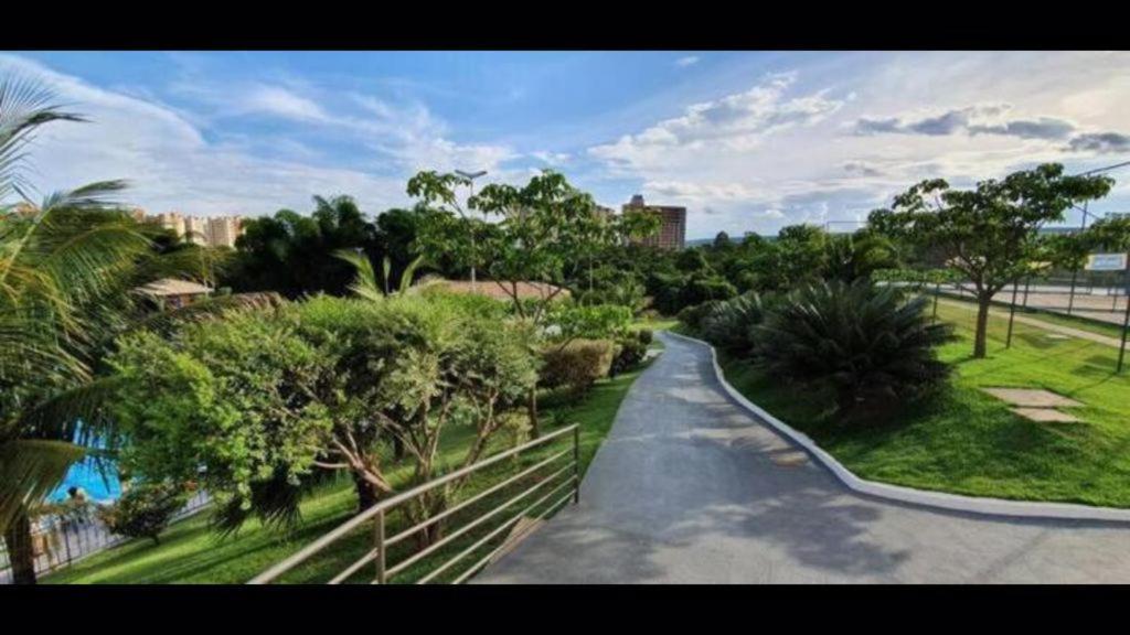 Golden Dolphin Com Cafe Da Manha! Piscinas 24h Aparthotel *